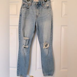 Abercrombie "The Skinny High Rise Jean" Sz 4 Short